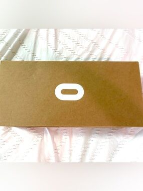 Meta Oculus Quest 2 64GB VR Headset + Elite Strap + Controllers Bundle